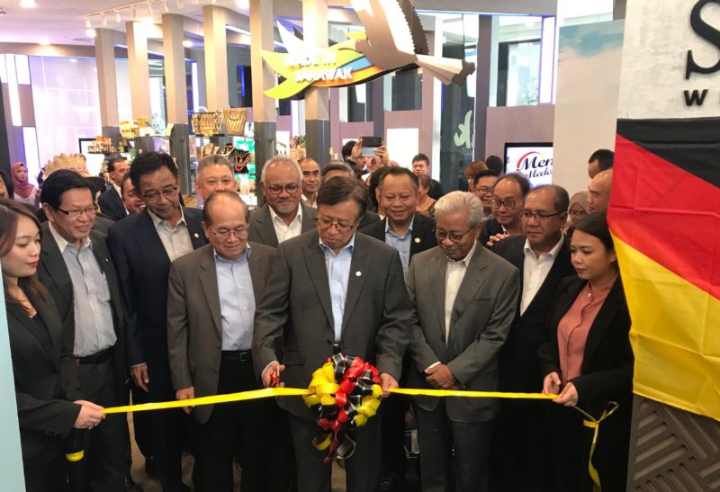 Photo shows Sarawak Chief Minister, Datuk Patinggi Abang Johari Tun Openg officiating at the soft launching of STATOS office on June 20