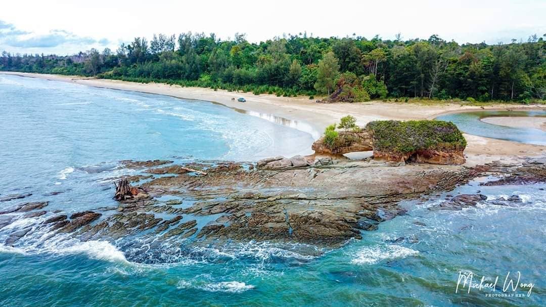 Photo shows Bintulu’s Giant Tortoise at Samalaju Beach. (Photo by Michael Wong)