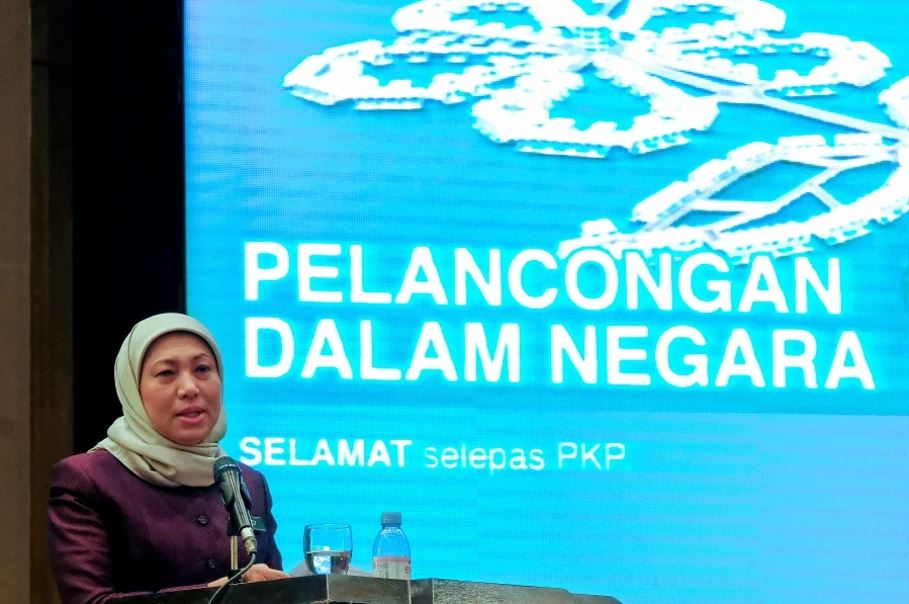 Photo shows the Minister of Tourism, Arts and Culture (MOTAC), Dato’ Sri Hajah Nancy Haji Shukri during the launch of the domestic tourism recovery plan. (Photo by BERNAMA)